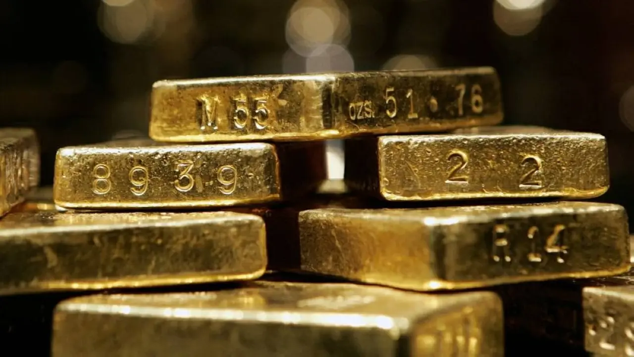 انخفاض سعر الذهب إلى أقل من 4 آلاف دولار!